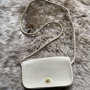 Vintage cream leather coach crossbody small